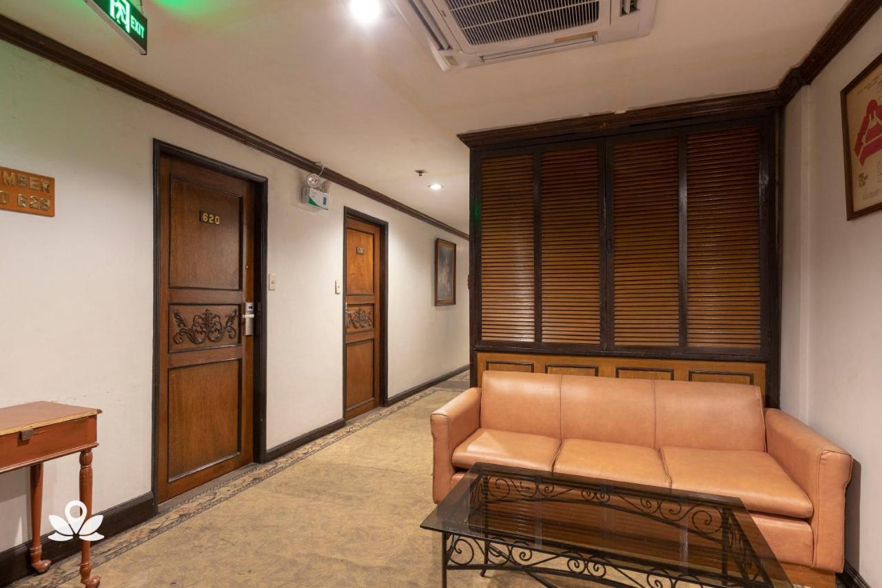 Zen Rooms Camelot Hotel Qc Quezon City Dış mekan fotoğraf