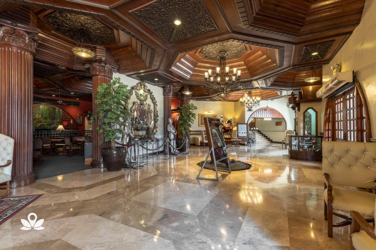 Zen Rooms Camelot Hotel Qc Quezon City Dış mekan fotoğraf